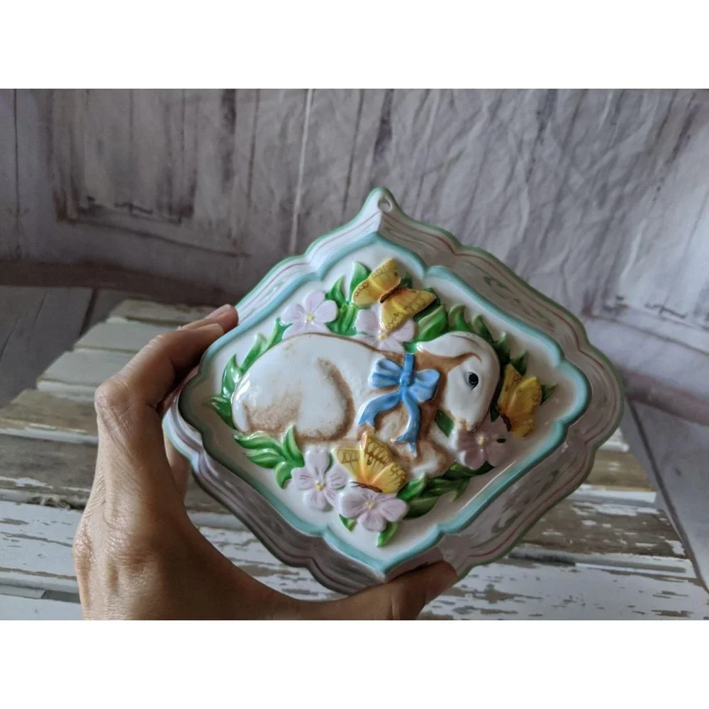 Le cordon bleu sheep lamb Easter ceramic mold‎ butt
